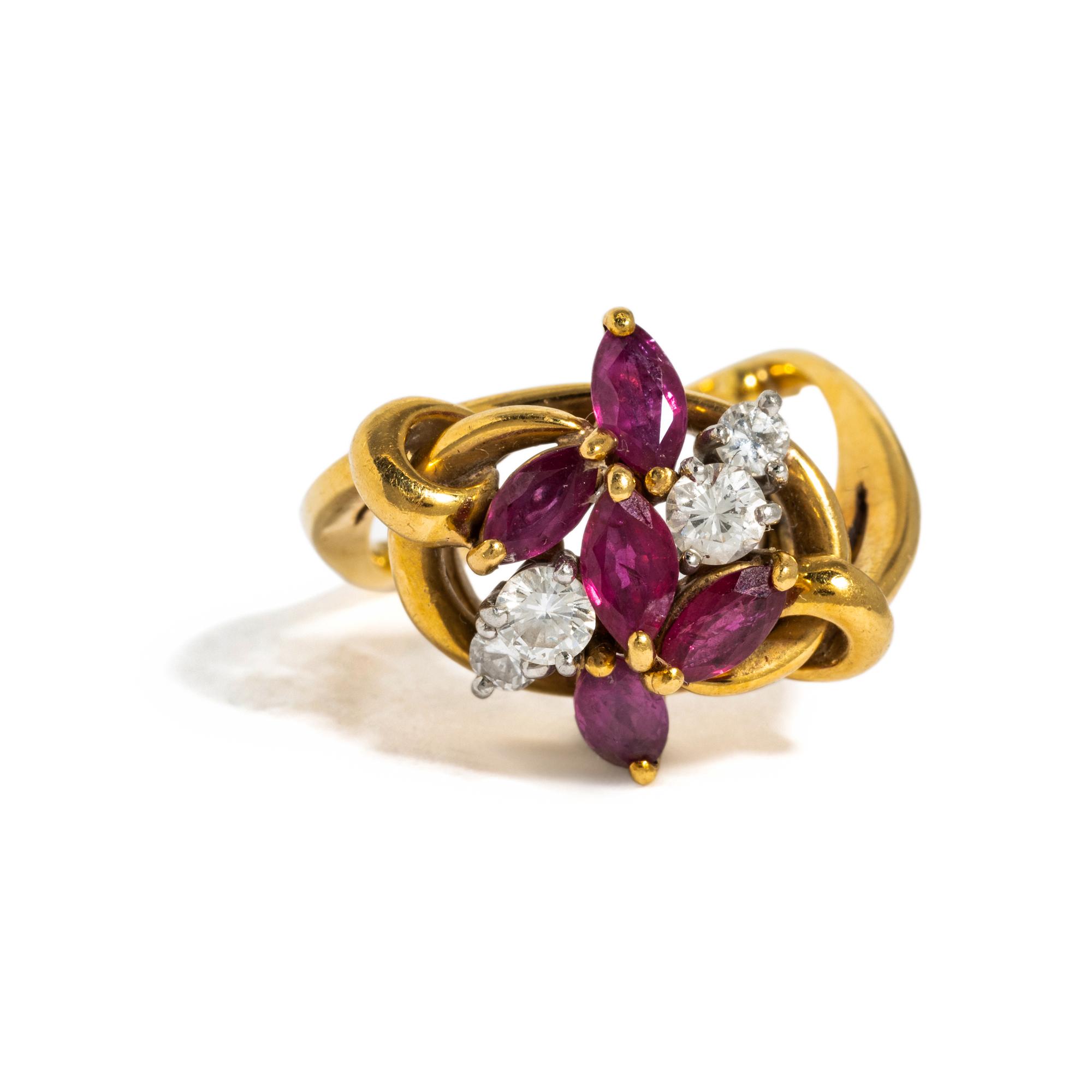 YELLOW GOLD, RUBY AND DIAMOND RING