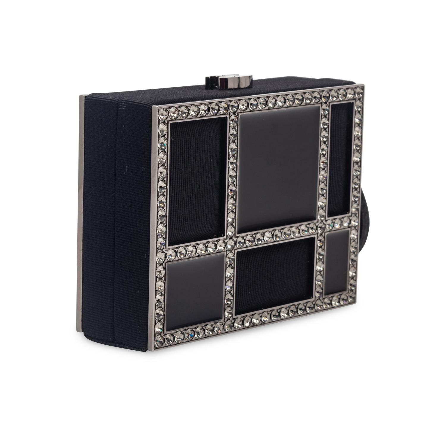 CHANEL, MINAUDIÈRE BOX CLUTCH