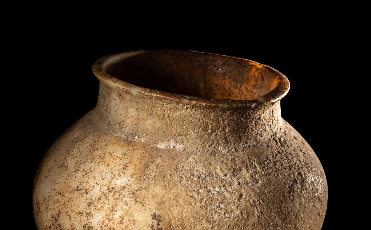 A Mixtec Onyx Tripod Bowl