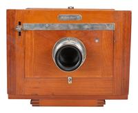 [EARLY PHOTOGRAPHY]. Rochester Optical Co. view camera with case.
