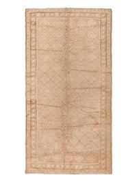 An Oushak "Corridor" Rug