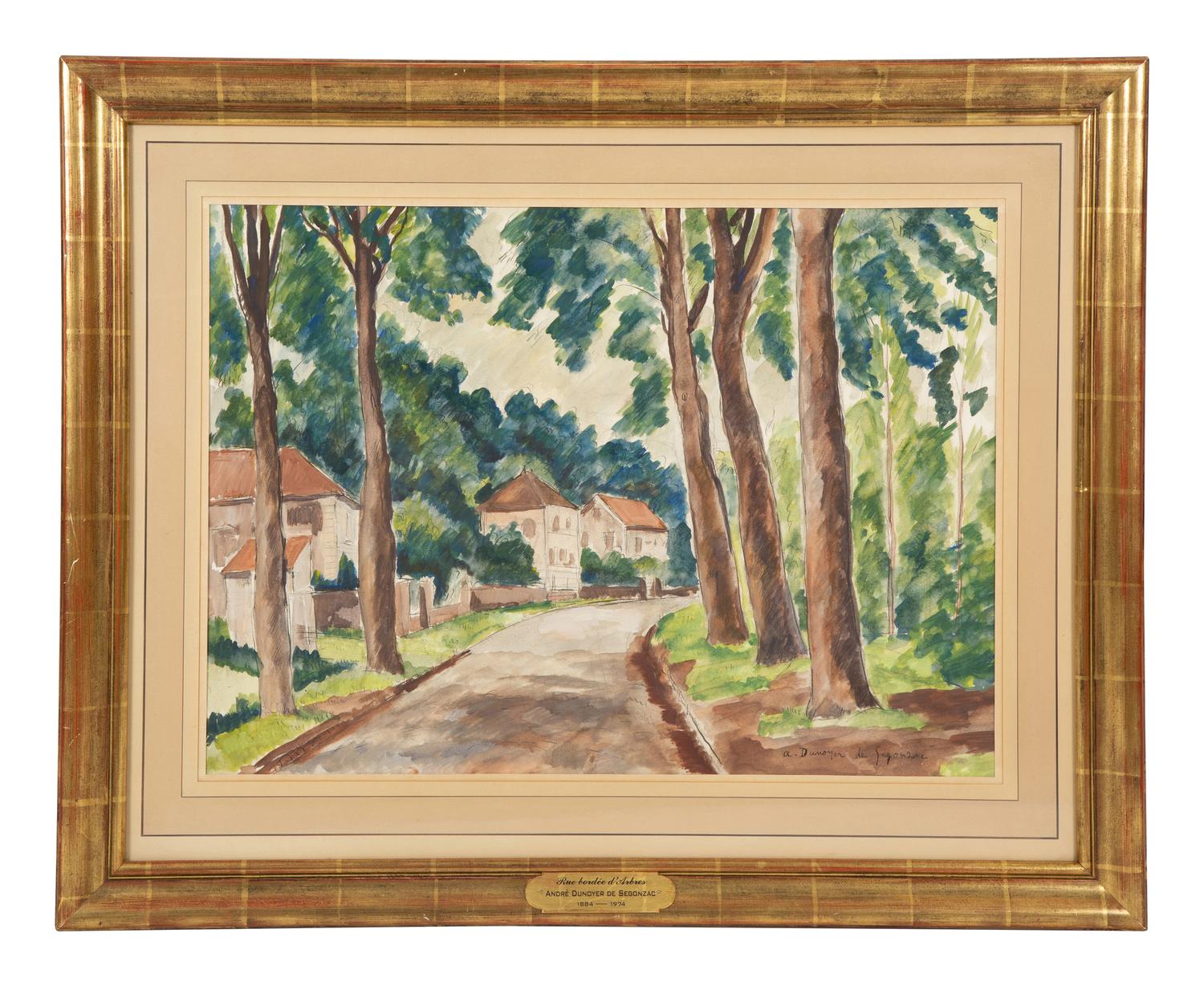 Rue bordée d'arbres
