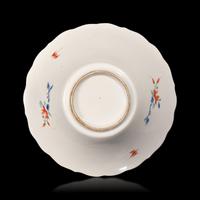 An Unusual Japanese Kakiemon Porcelain Molded Small Bowl, Circa 1690-1720 — 約1690-1720年 日本酒井田柿右衛門模印紋碗