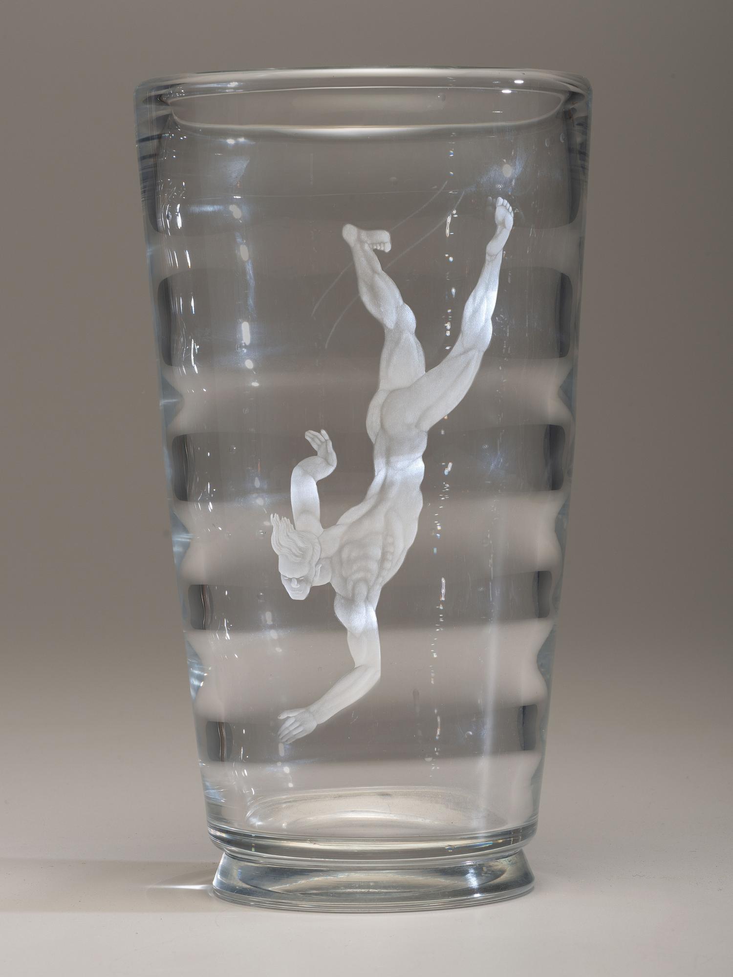 Pearl Diver Vase