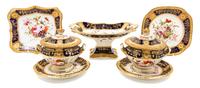 A Chamberlain's Worcester Porcelain Dessert Service Width of centerpiece bowl 12 inches. — CIRCA 1822-1825
