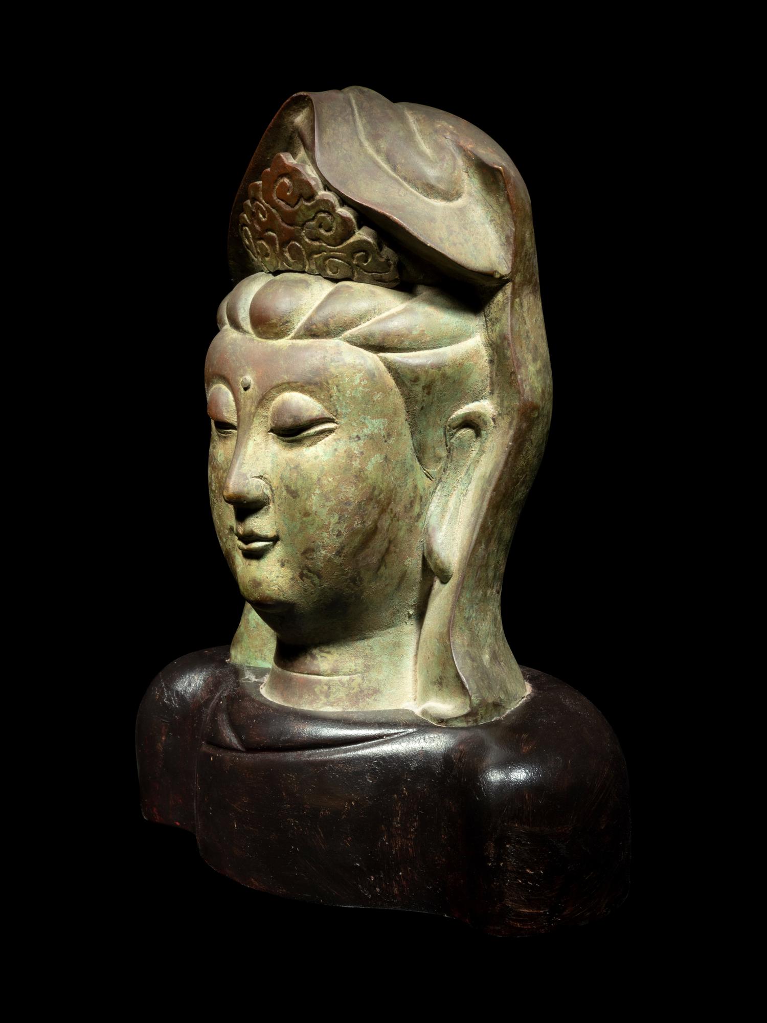 A Chinese Bronze Head of Guanyin