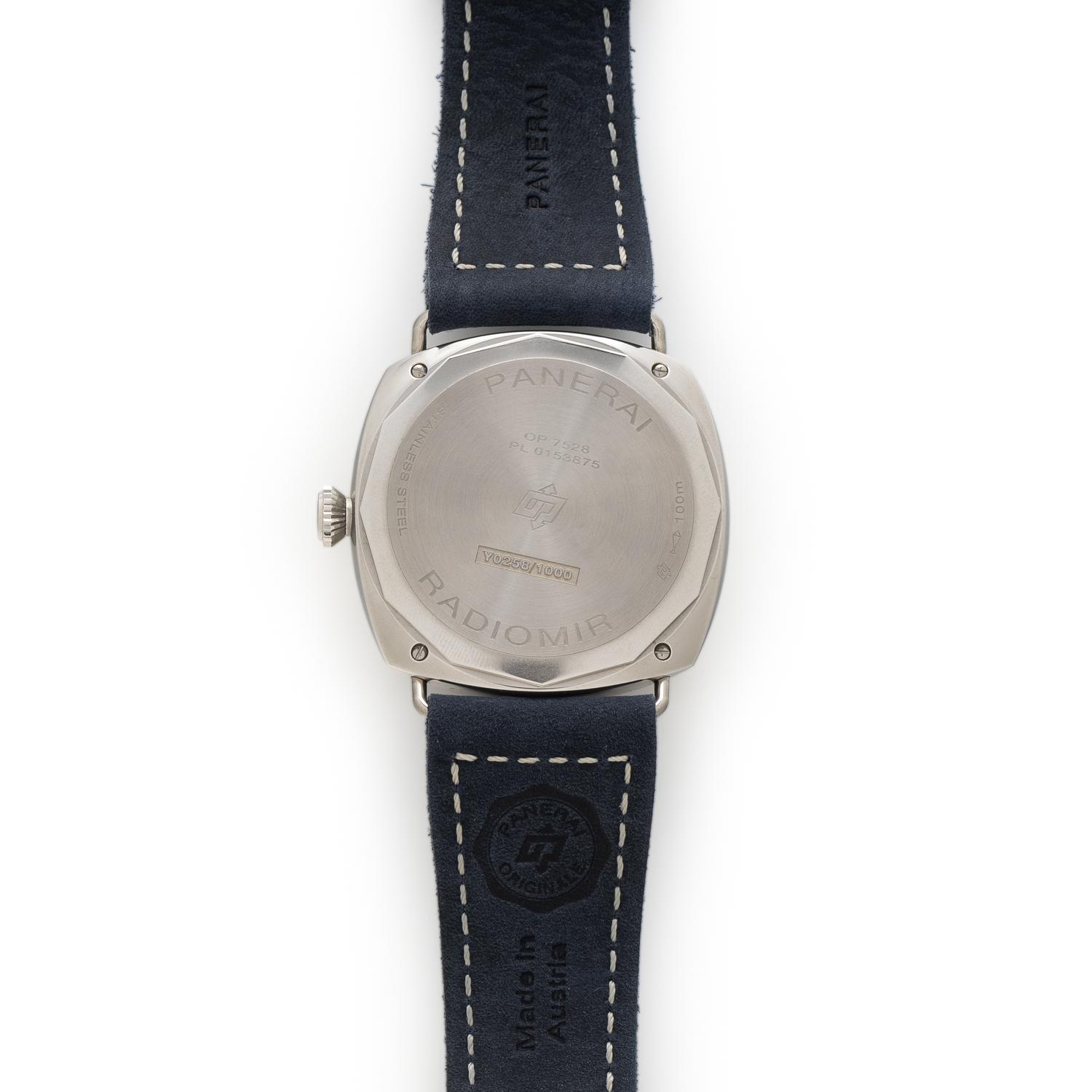 PANERAI, REF. PAM01335 STAINLESS STEEL 'RADIOMIR TRE GIORNI' WATCH, BOX & PAPERS
