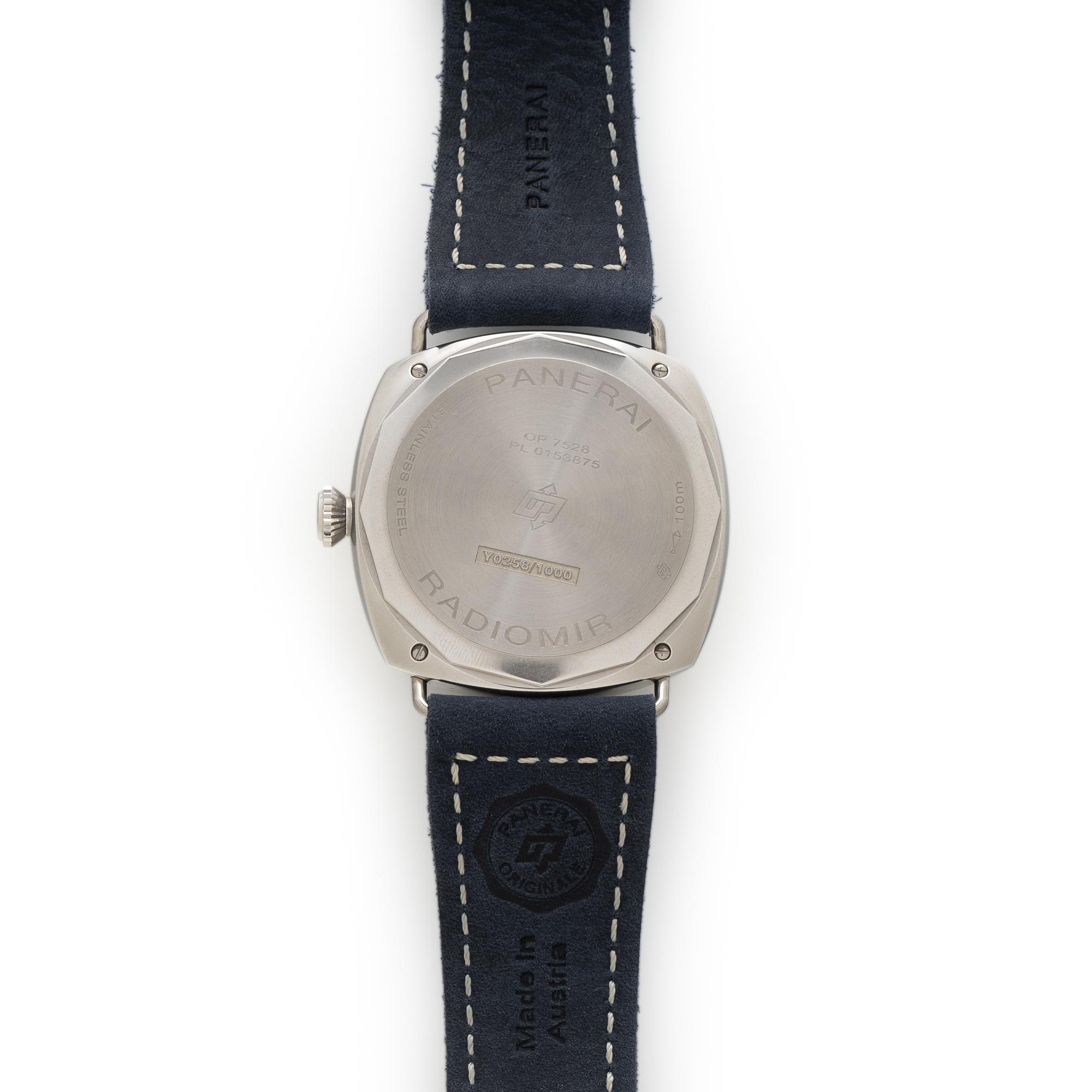 PANERAI, REF. PAM01335 STAINLESS STEEL 'RADIOMIR TRE GIORNI' WATCH, BOX & PAPERS