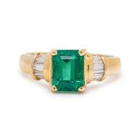 EMERALD AND DIAMOND RING