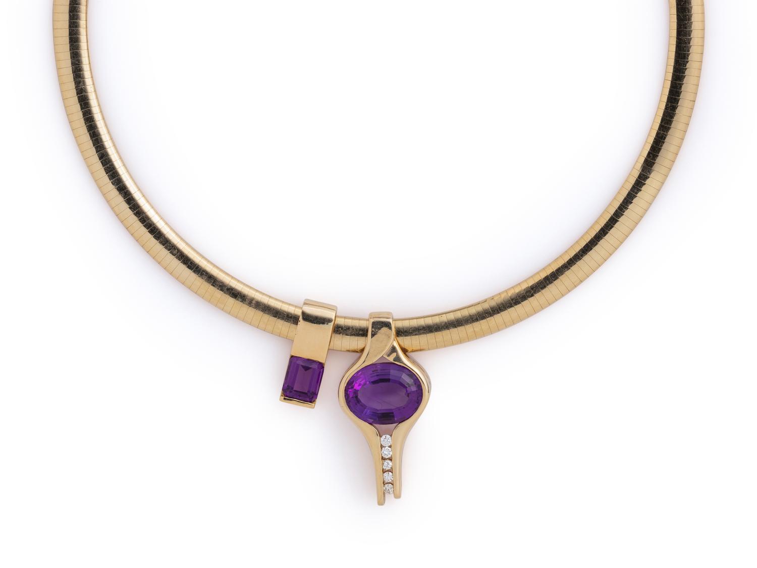 YELLOW GOLD AND AMETHYST PENDANT/NECKLACE