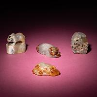 Four Chinese Agate Carvings, Qing Dynasty — 清 瑪瑙把件、印章一組四件