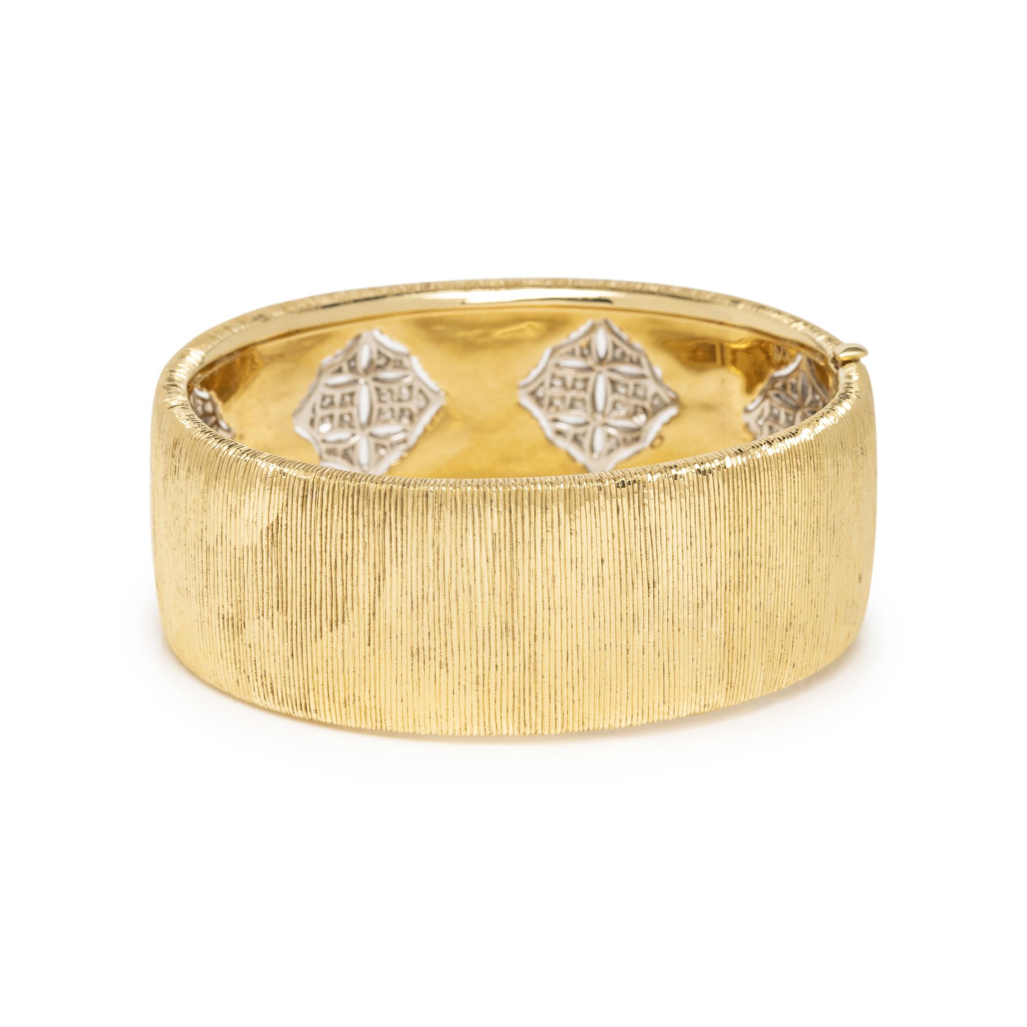 BICOLOR GOLD AND DIAMOND BANGLE BRACELET