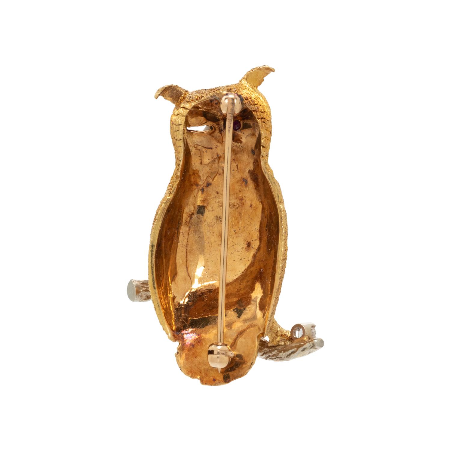 YELLOW GOLD AND MULTIGEM OWL BROOCH