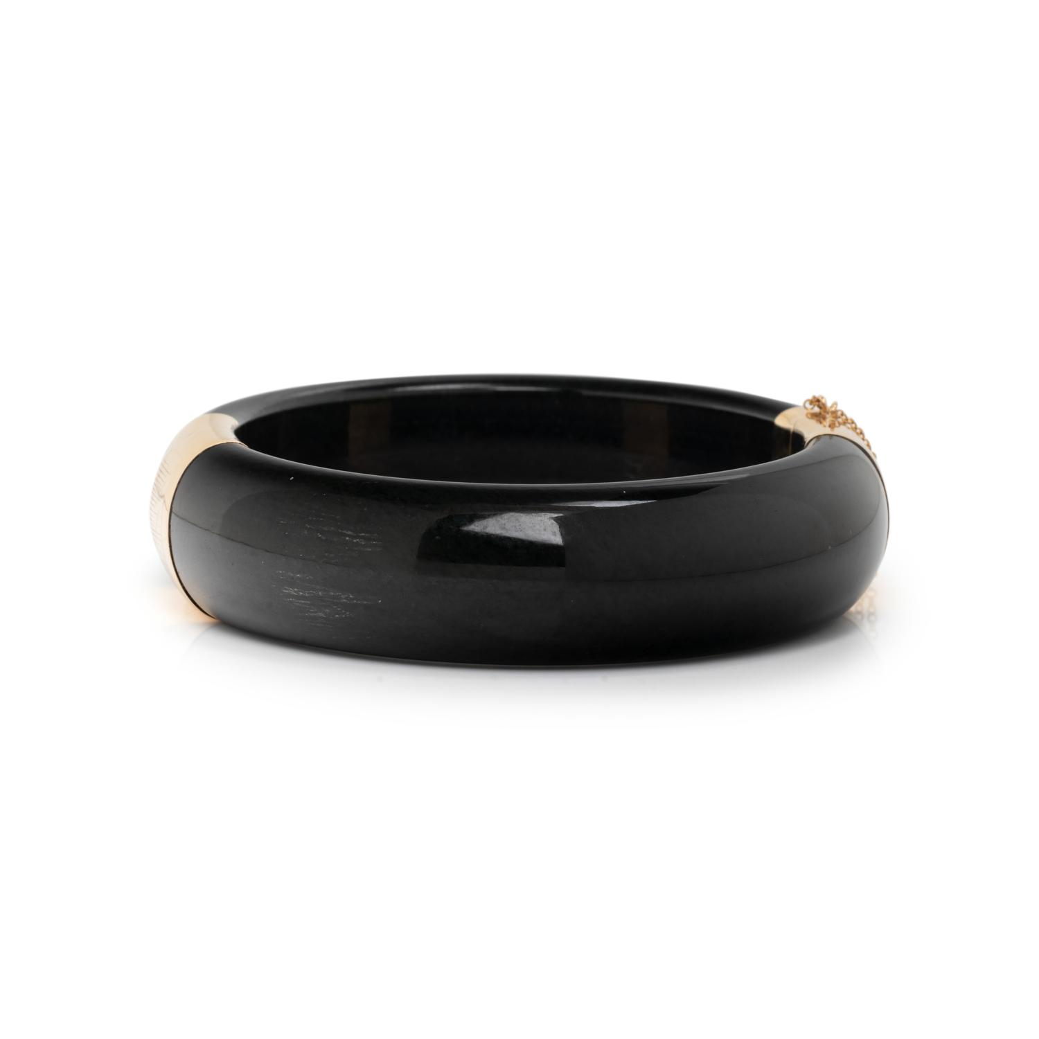 YELLOW GOLD AND BLACK JADE BANGLE BRACELET