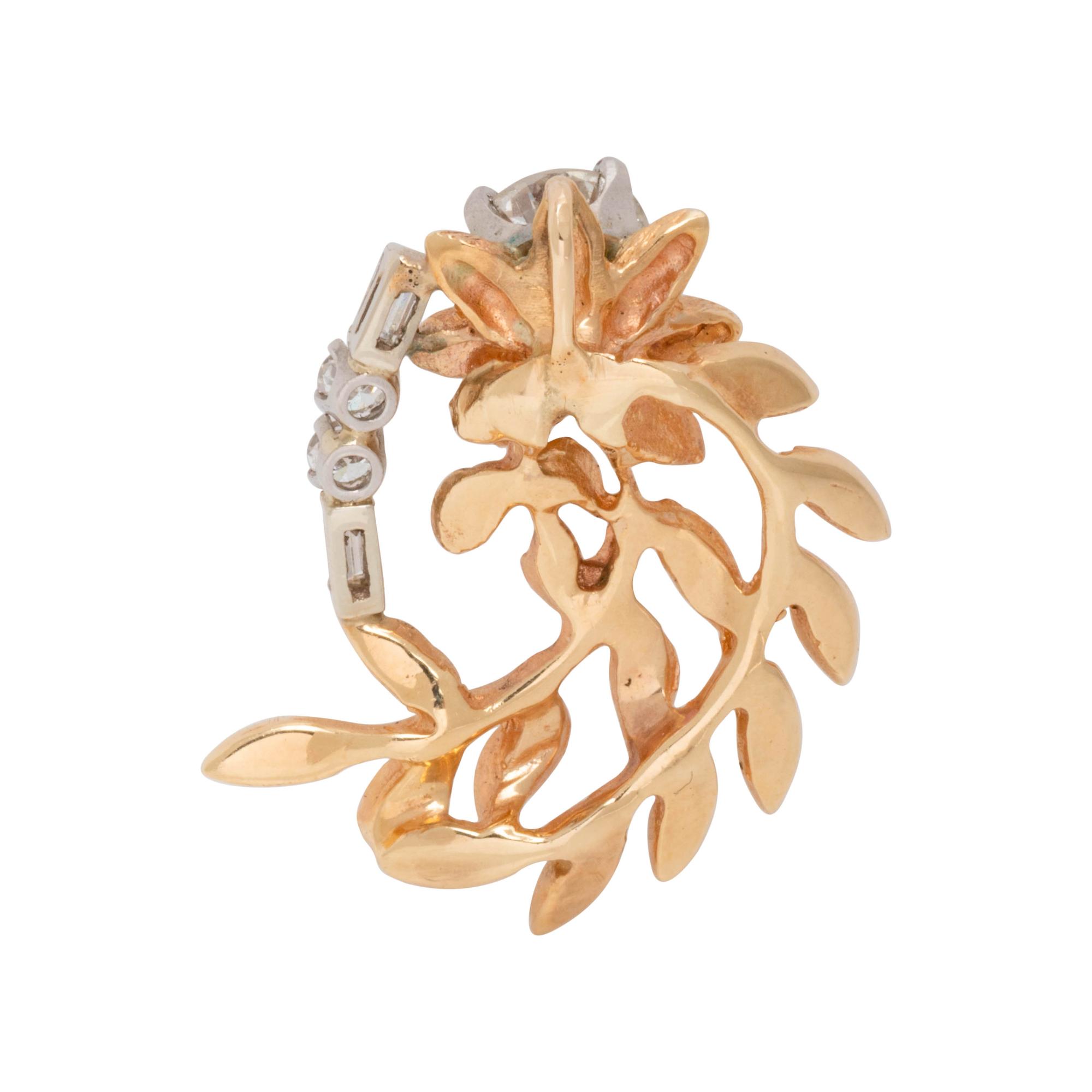 YELLOW GOLD AND DIAMOND PENDANT