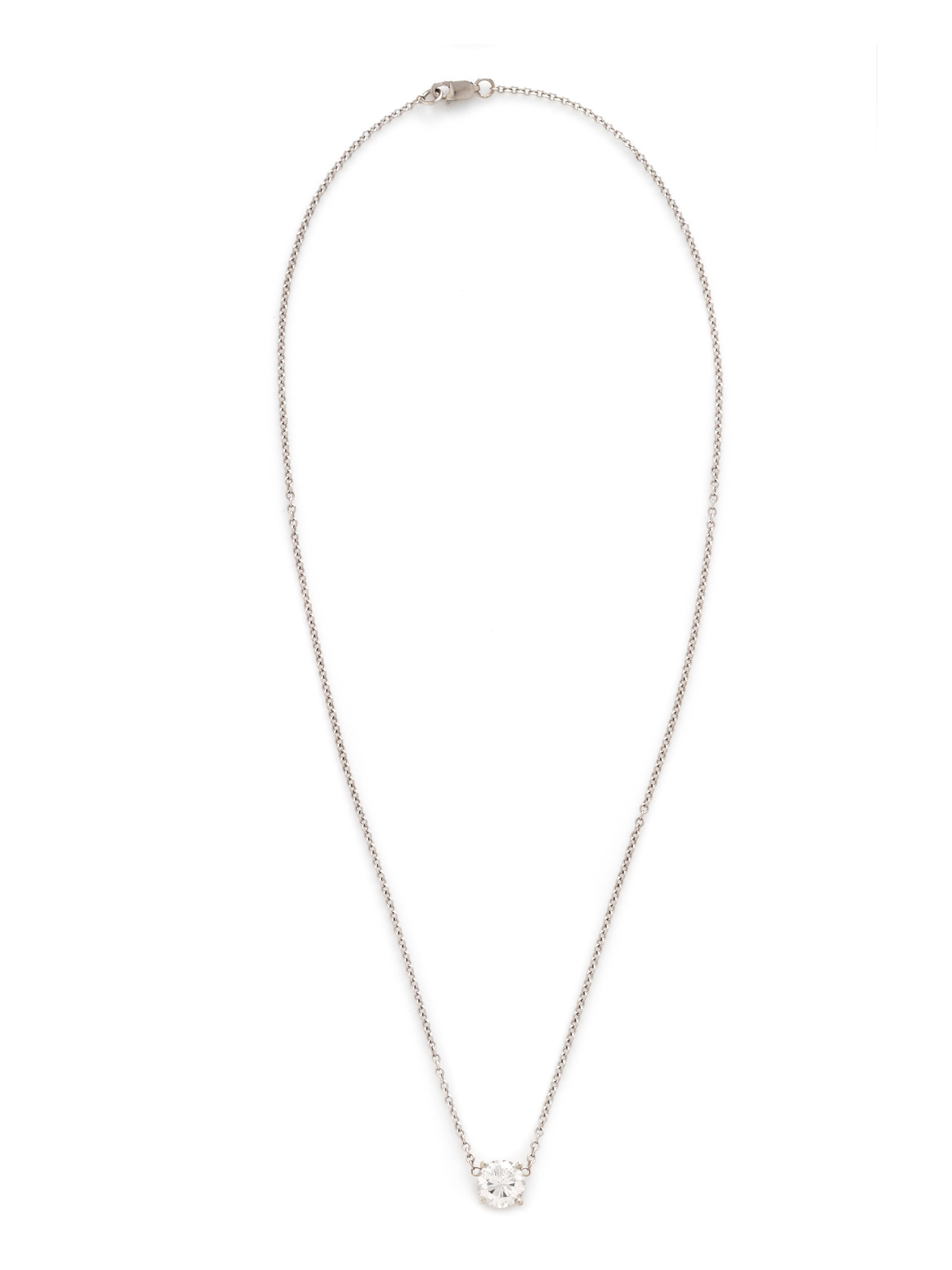 WHITE GOLD AND DIAMOND SOLITAIRE NECKLACE