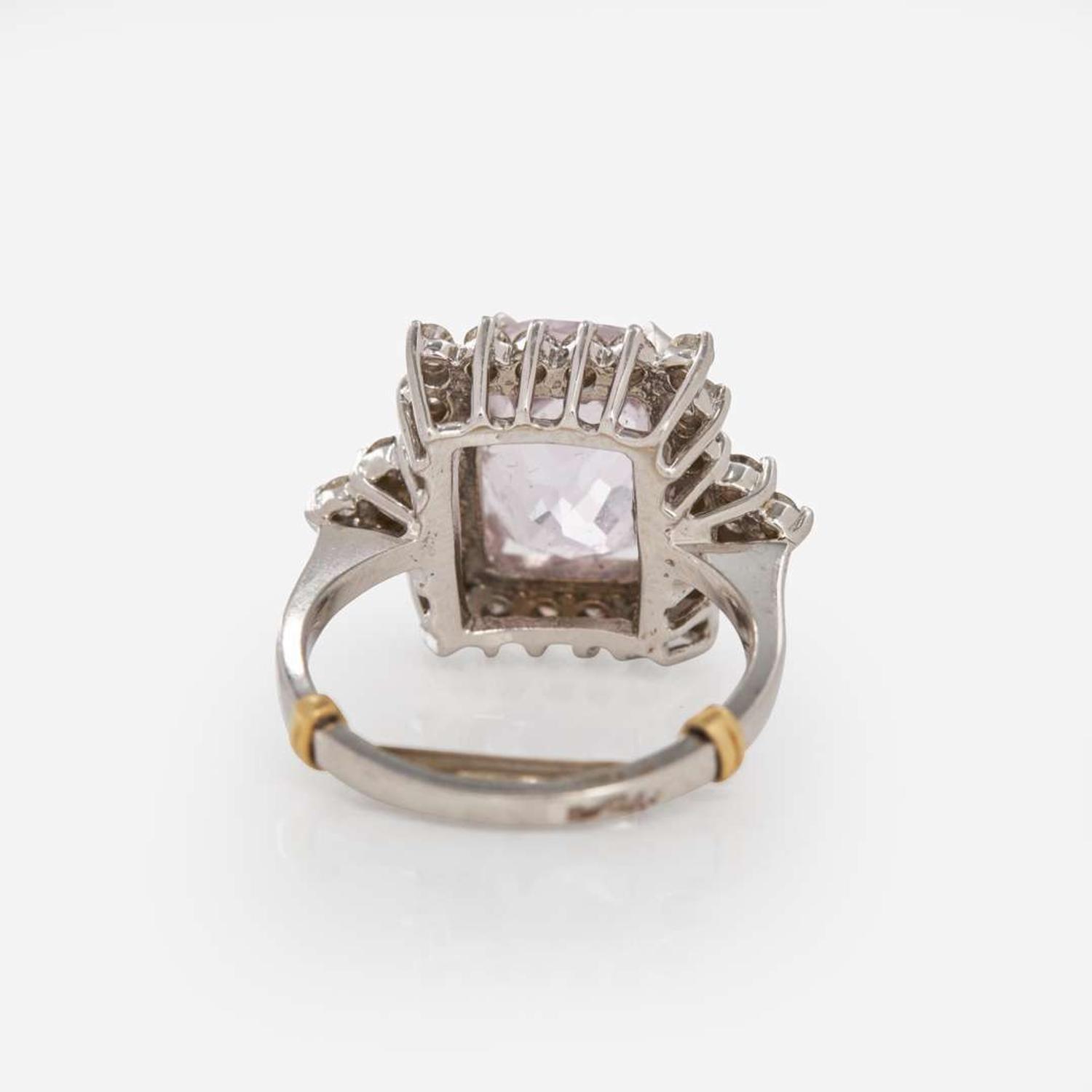 A 14K White Gold, Diamond, and Kunzite Ring