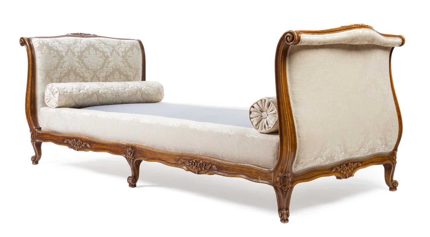 A Louis XV Style Walnut Daybed Height 34 x interior width of seat 75 x depth 37 1/2 inches. — 20TH CENTURY
