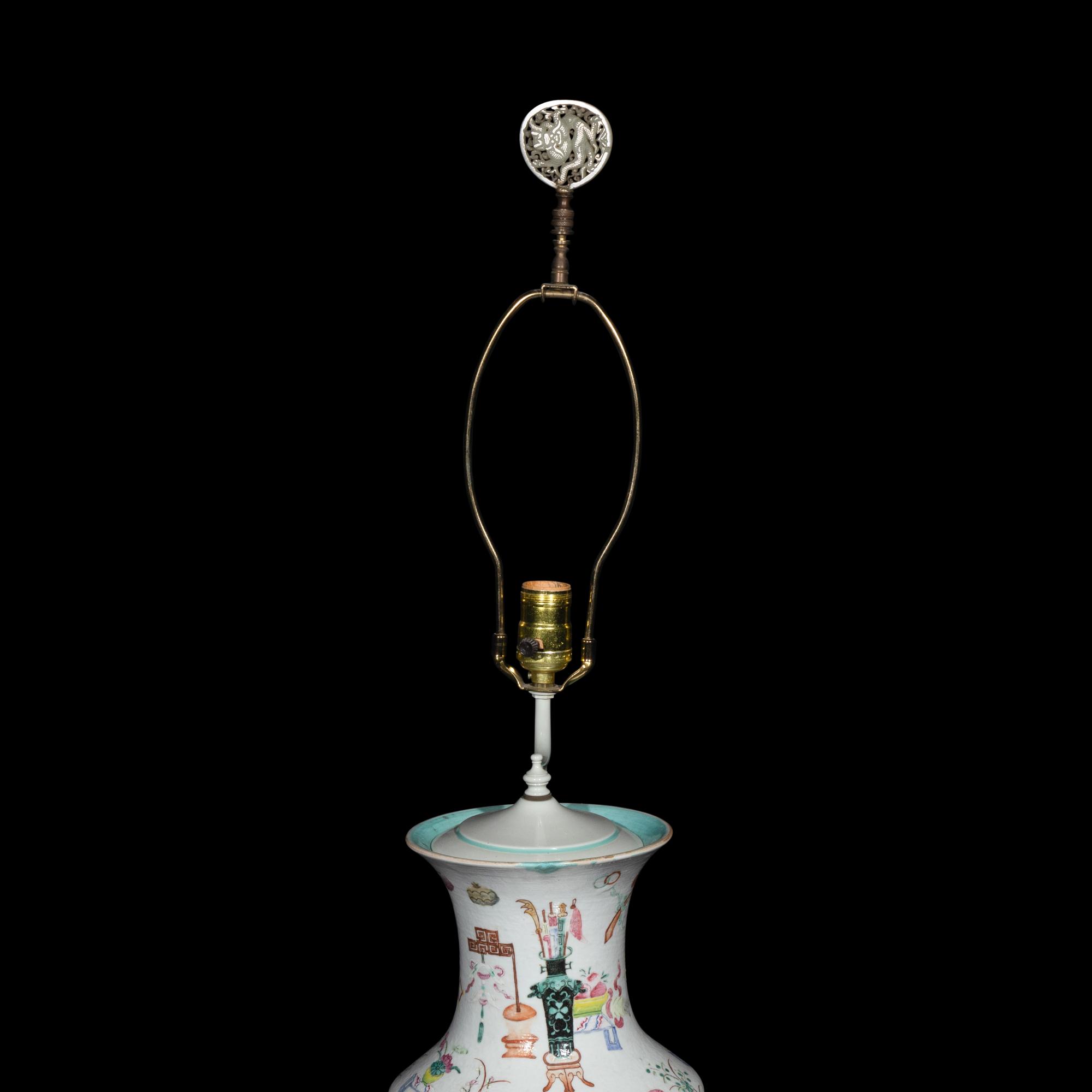 A Pair of Chinese Famille Rose Porcelain 'Hundred Antiques' Vases, 19th Century 清晚期 粉彩貼塑博古圖賞瓶一對
