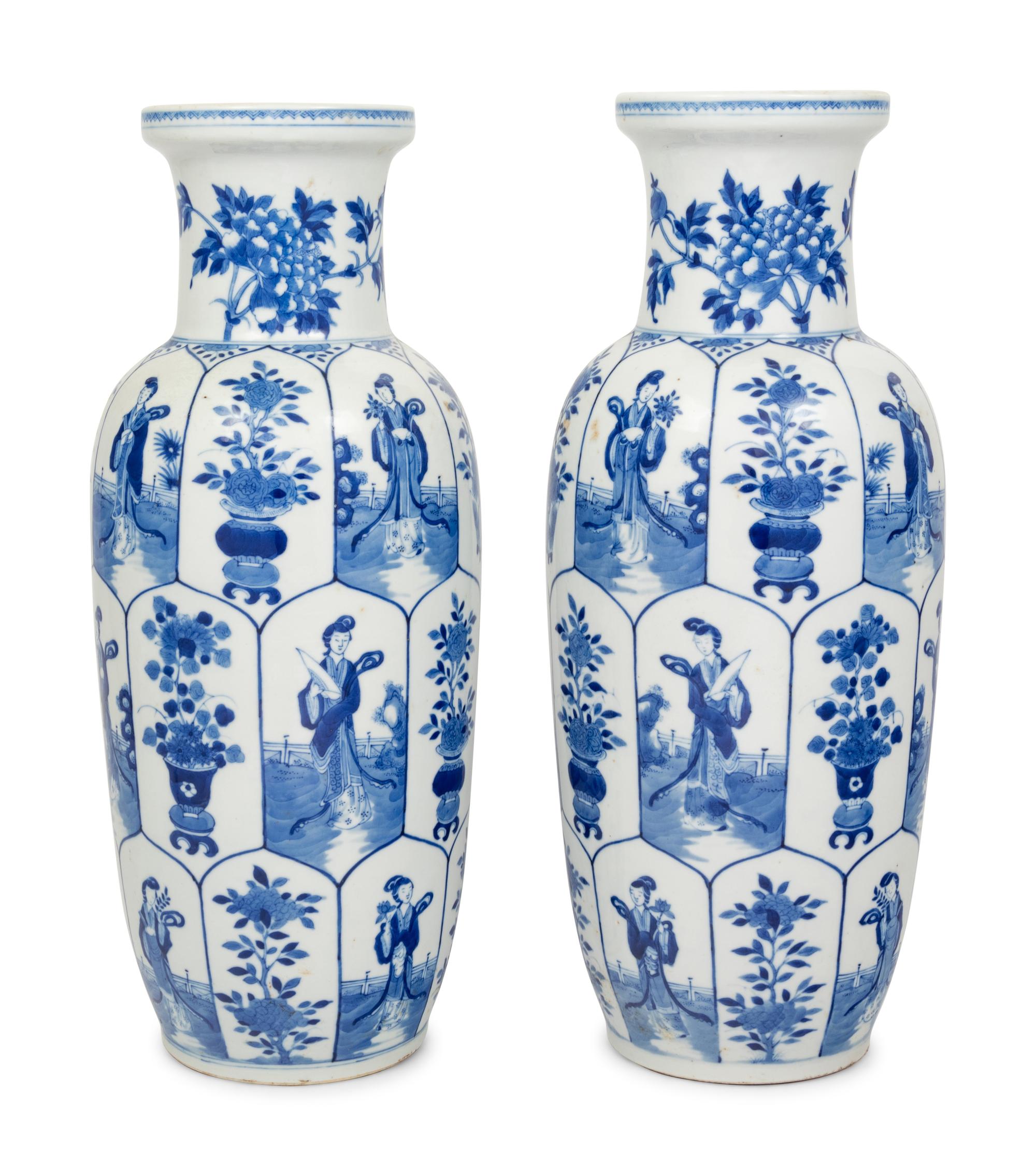 A Pair of Chinese Export Porcelain Vases
