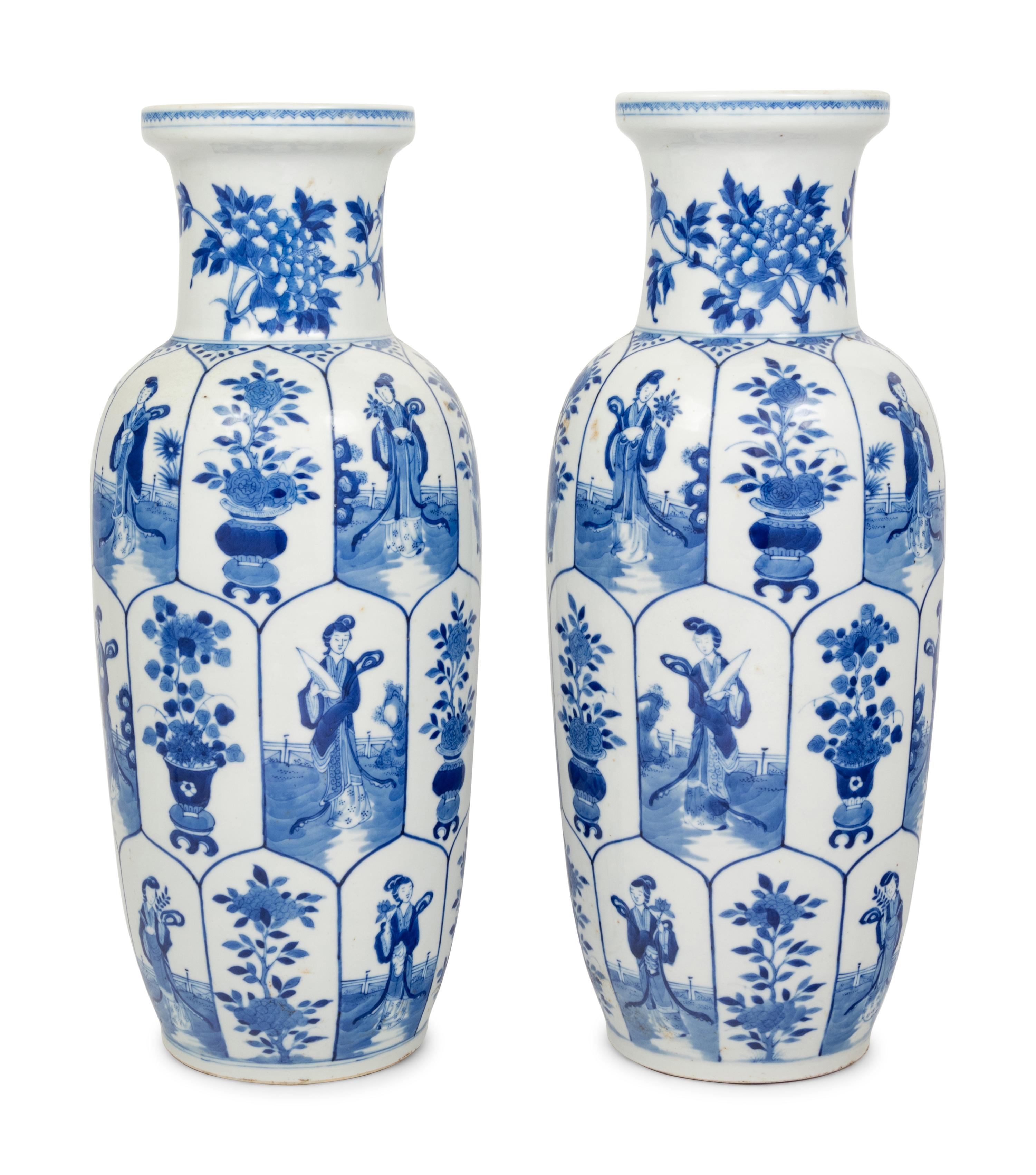 A Pair of Chinese Export Porcelain Vases