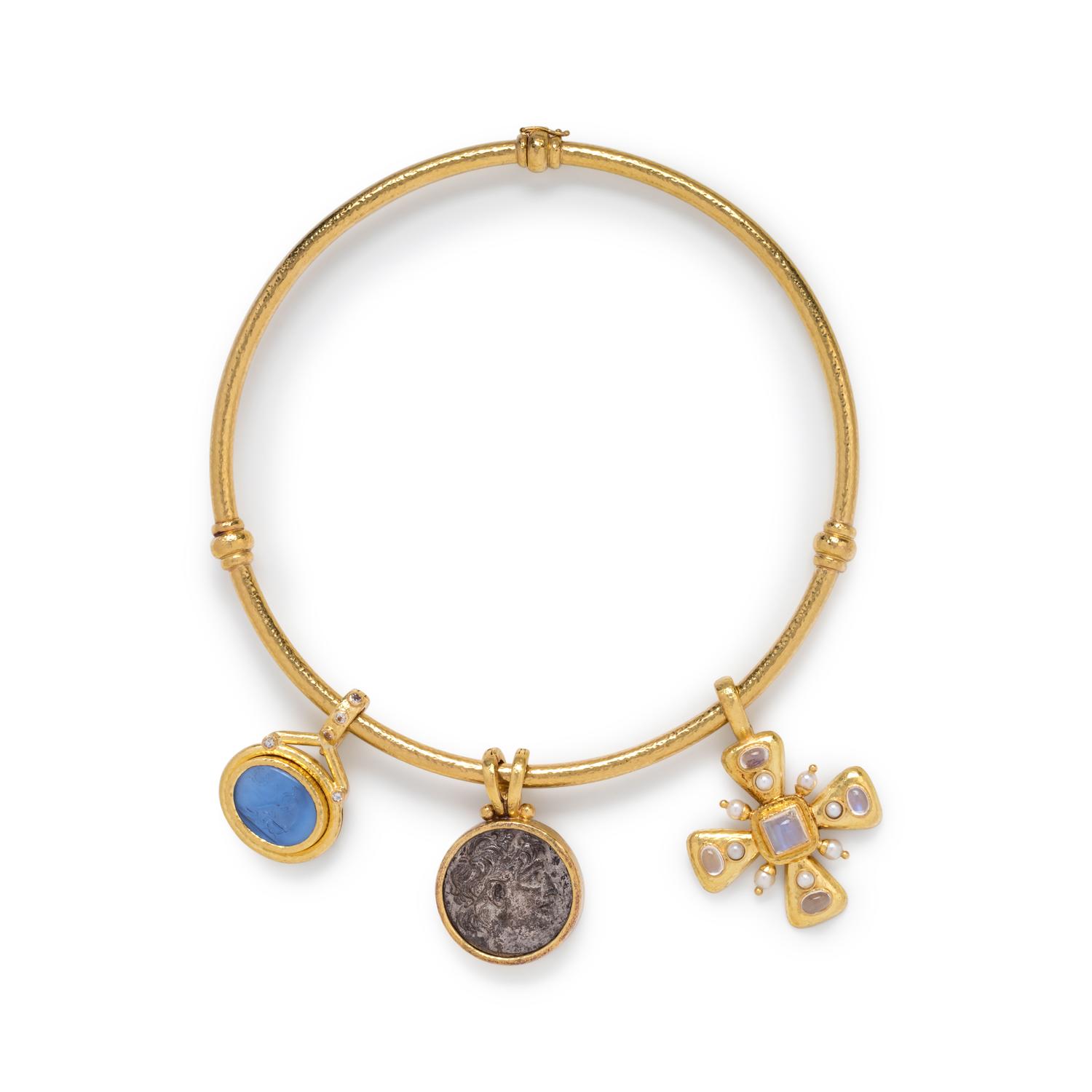 ELIZABETH LOCKE, YELLOW GOLD COLLAR NECKLACE AND PENDANTS