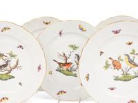 A Set of Eight Herend Rothschild Bird Porcelain Dinner Plates