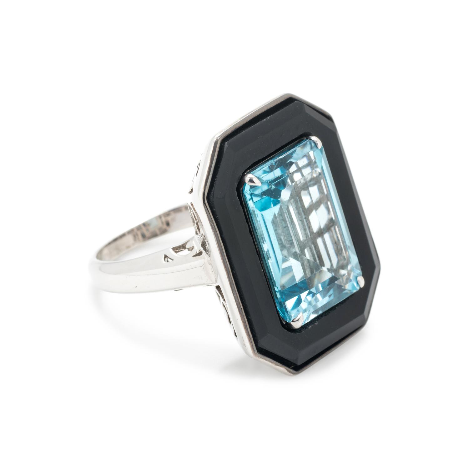 BLUE TOPAZ AND ONYX RING