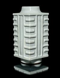 A Chinese Guan -Type Crackled Glazed Porcelain Cong Vase