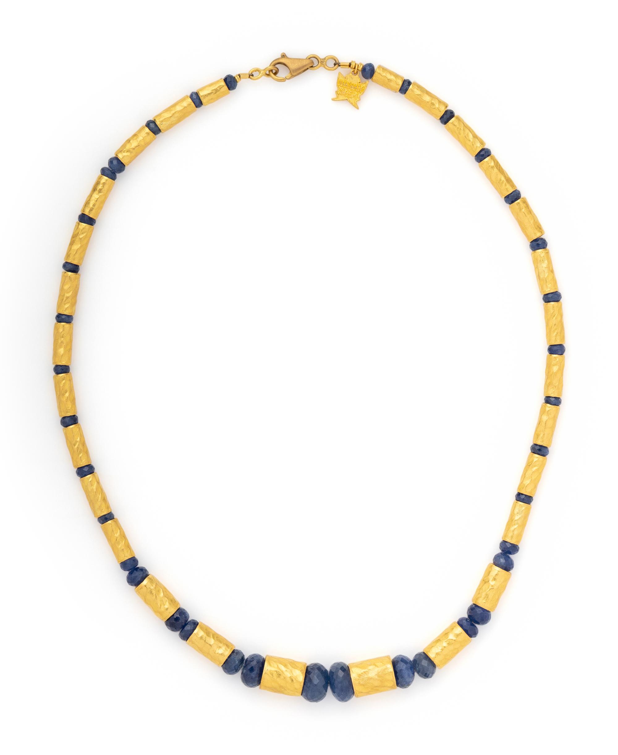 HIGH KARAT GOLD AND SAPPHIRE NECKLACE