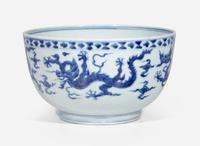 An unusual Chinese blue and white "Dragon" deep bowl, Zhengde mark, possibly 18th century 青花龍紋深腹盌 正德款 或十八世紀