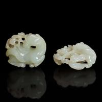 Two Chinese jade pendants 玉佩两件 Qing Dynasty ?
