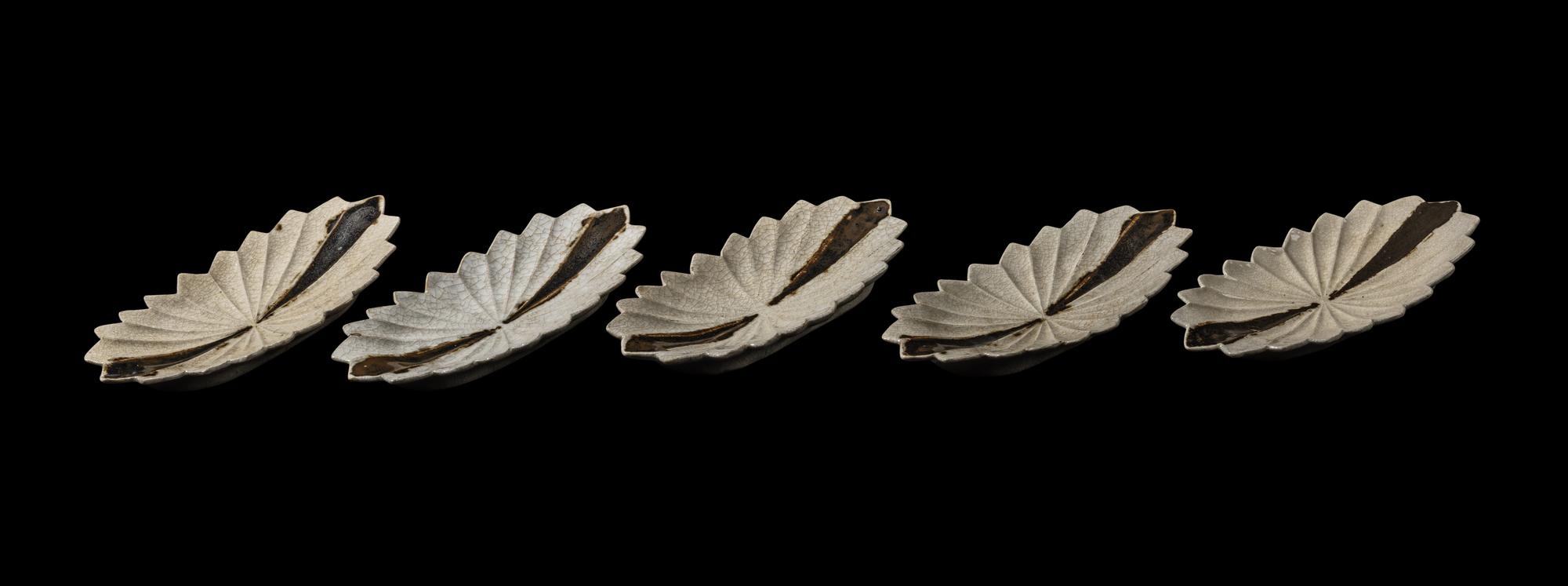 A Set of Five Japanese Shino-Oribe Dishes