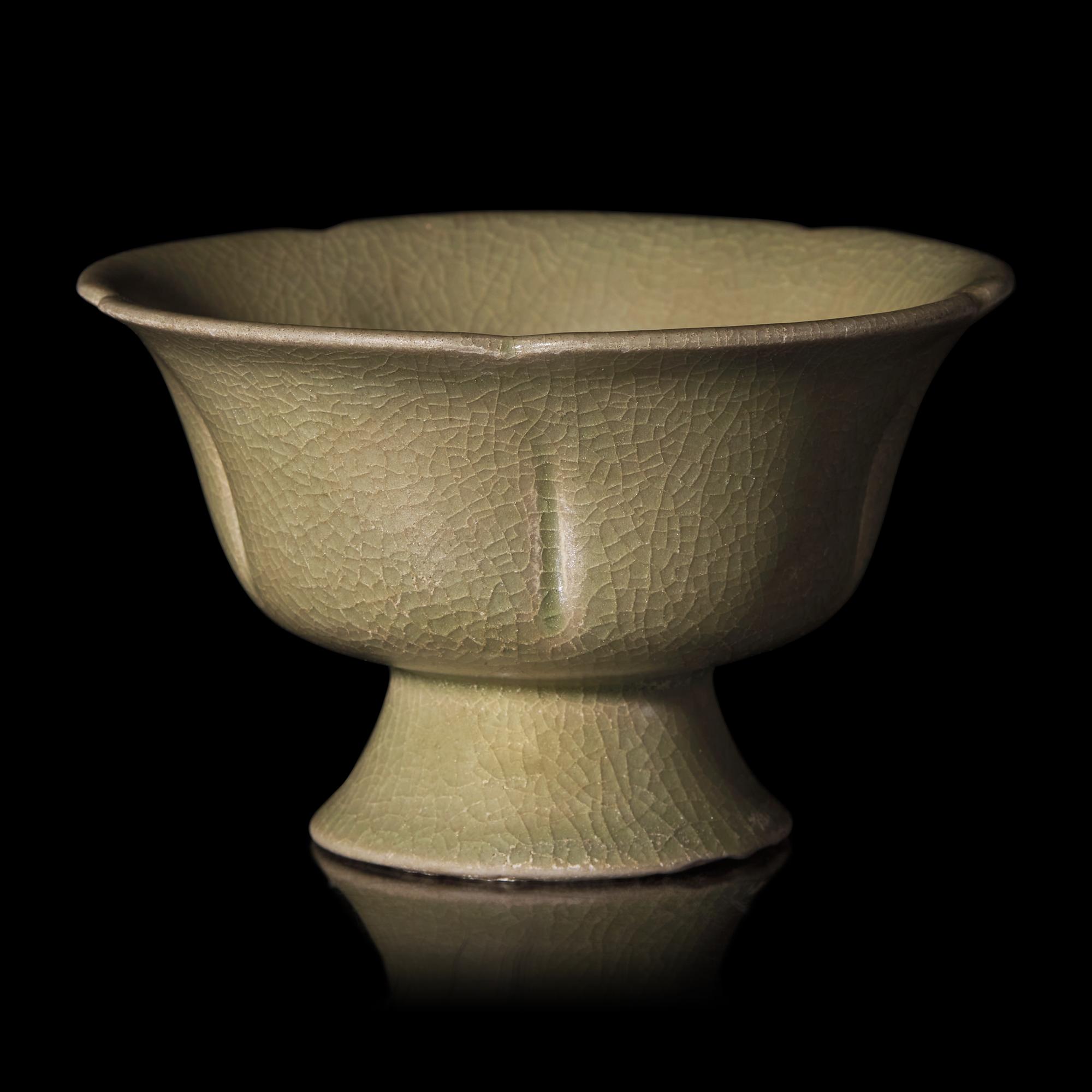 A Chinese Yueyao Style Floriform Stem Bowl 越窯青釉高足碗