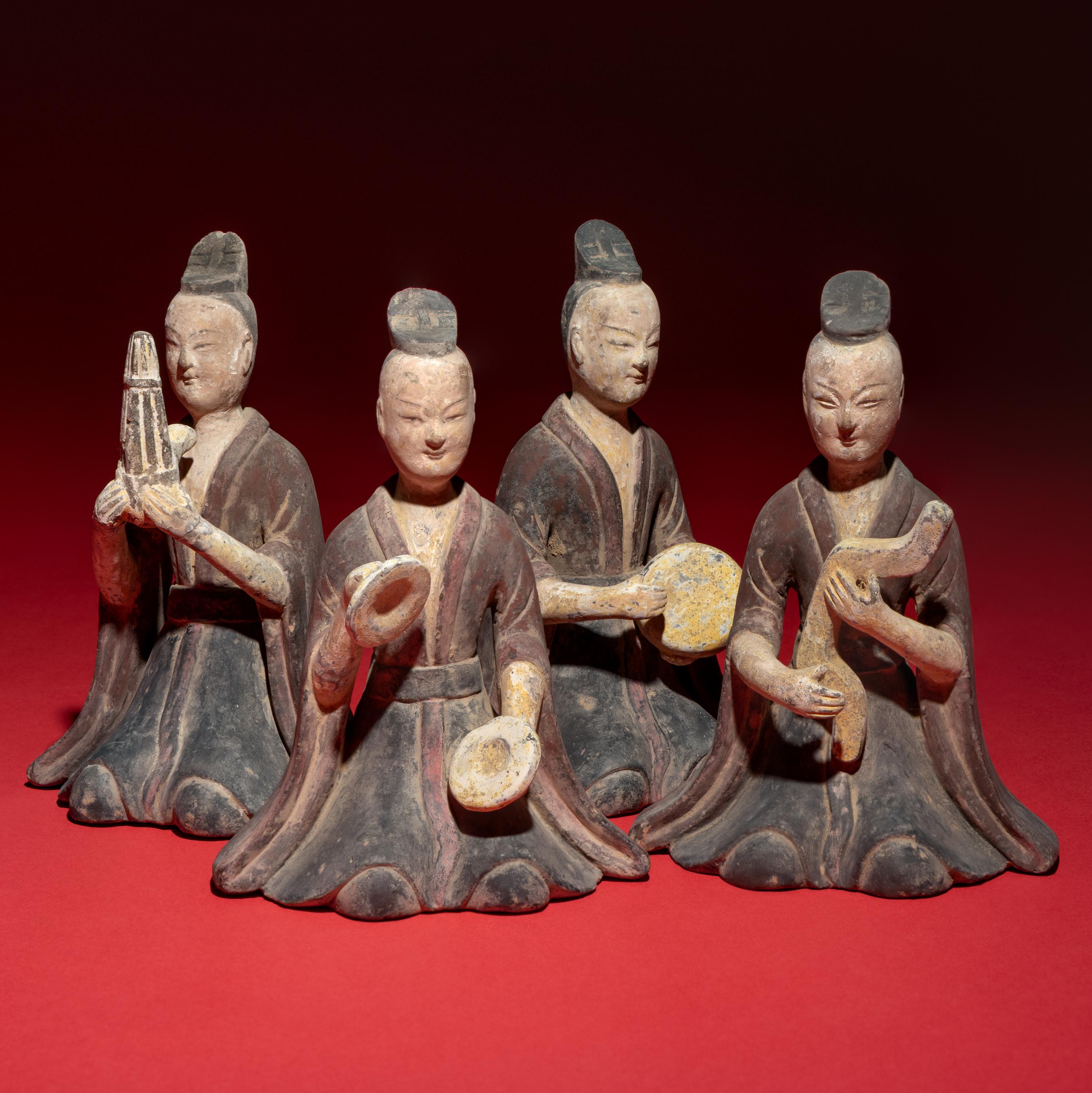 Four Chinese Painted Pottery Musicians, Northern Wei-Northern Qi Dynasty — 北魏晚期-北齊 灰陶彩繪伎樂俑一組四件