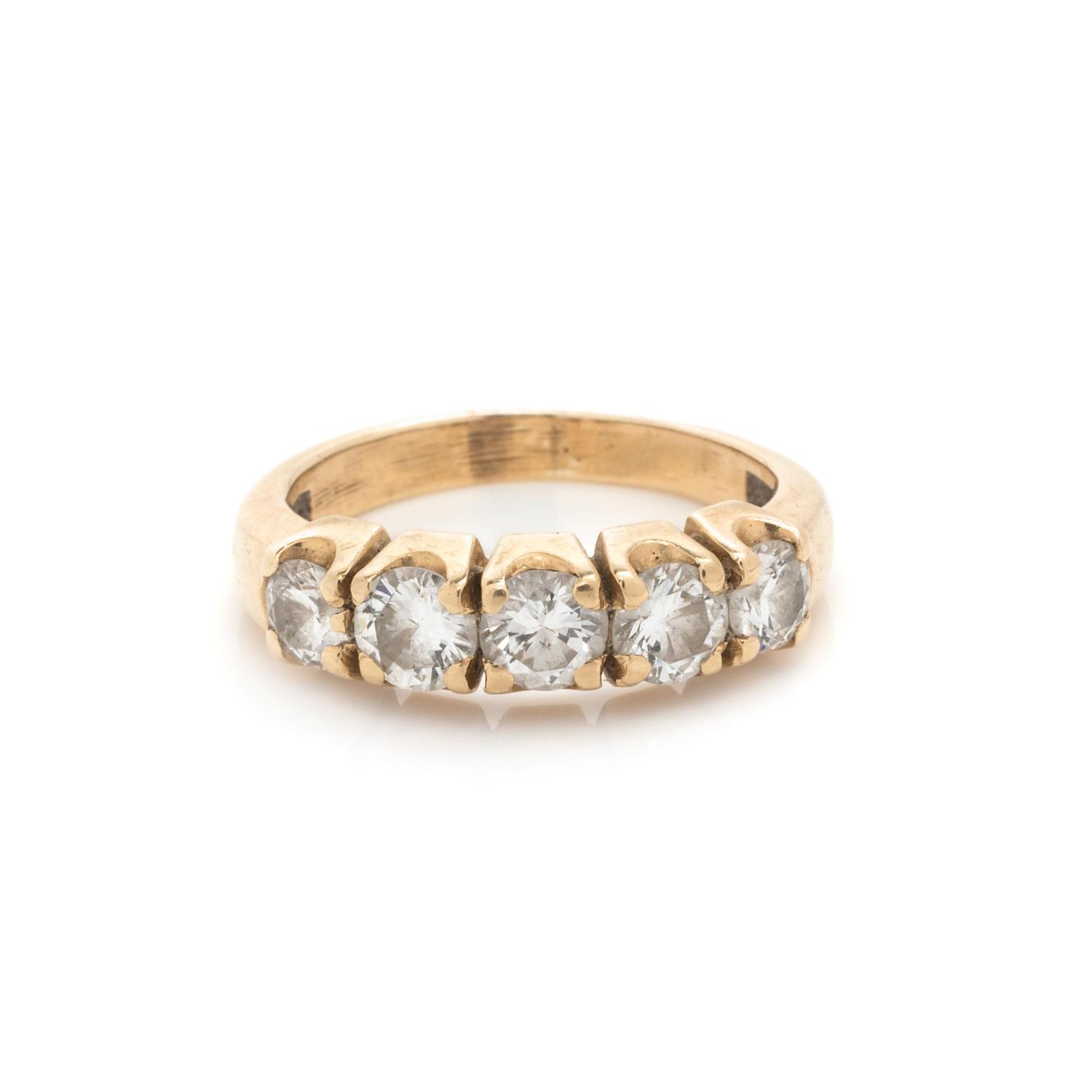 DIAMOND RING
