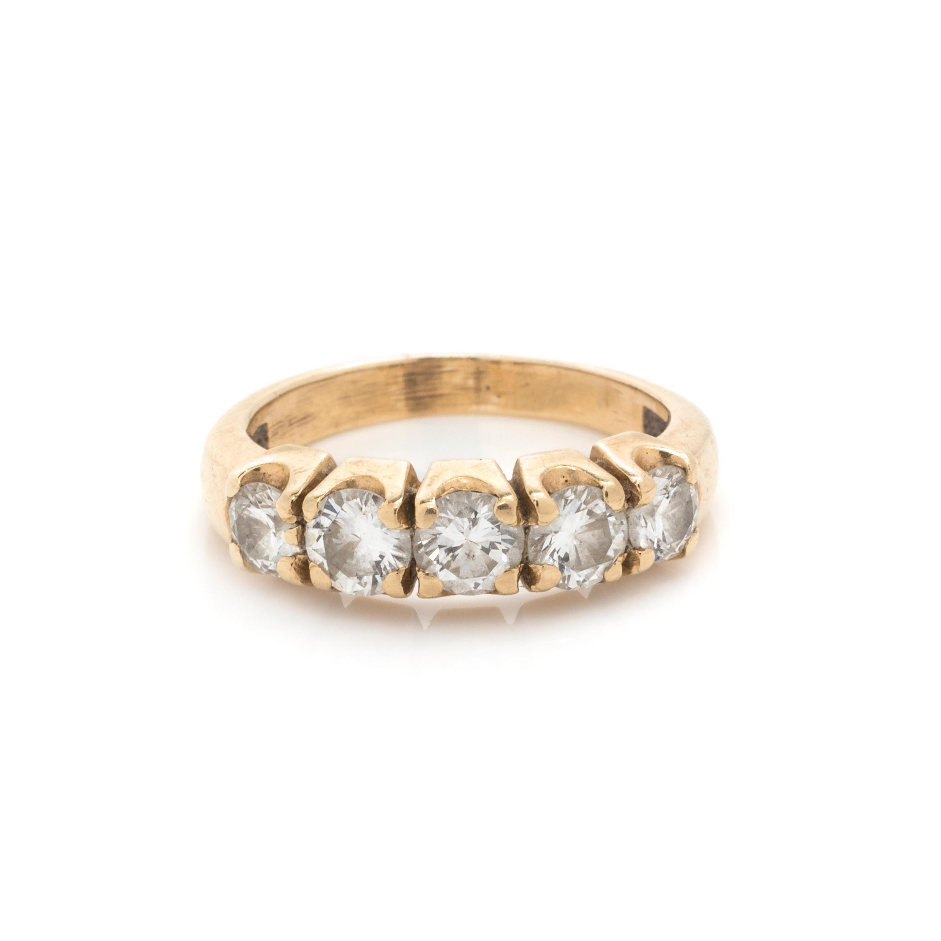 DIAMOND RING
