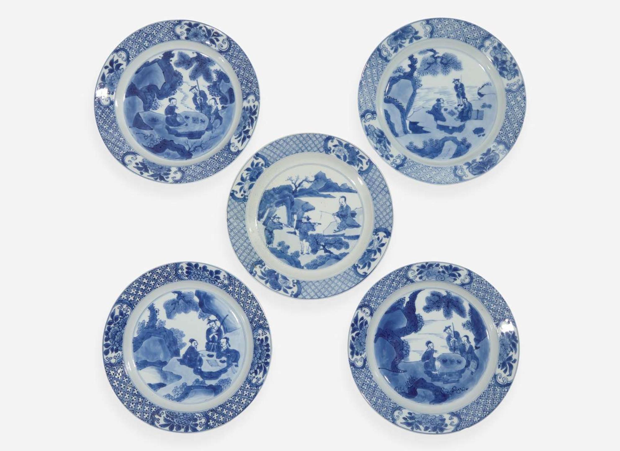 Five Chinese export blue and white porcelain plates, Kangxi period 青花外銷瓷五件 清 康熙