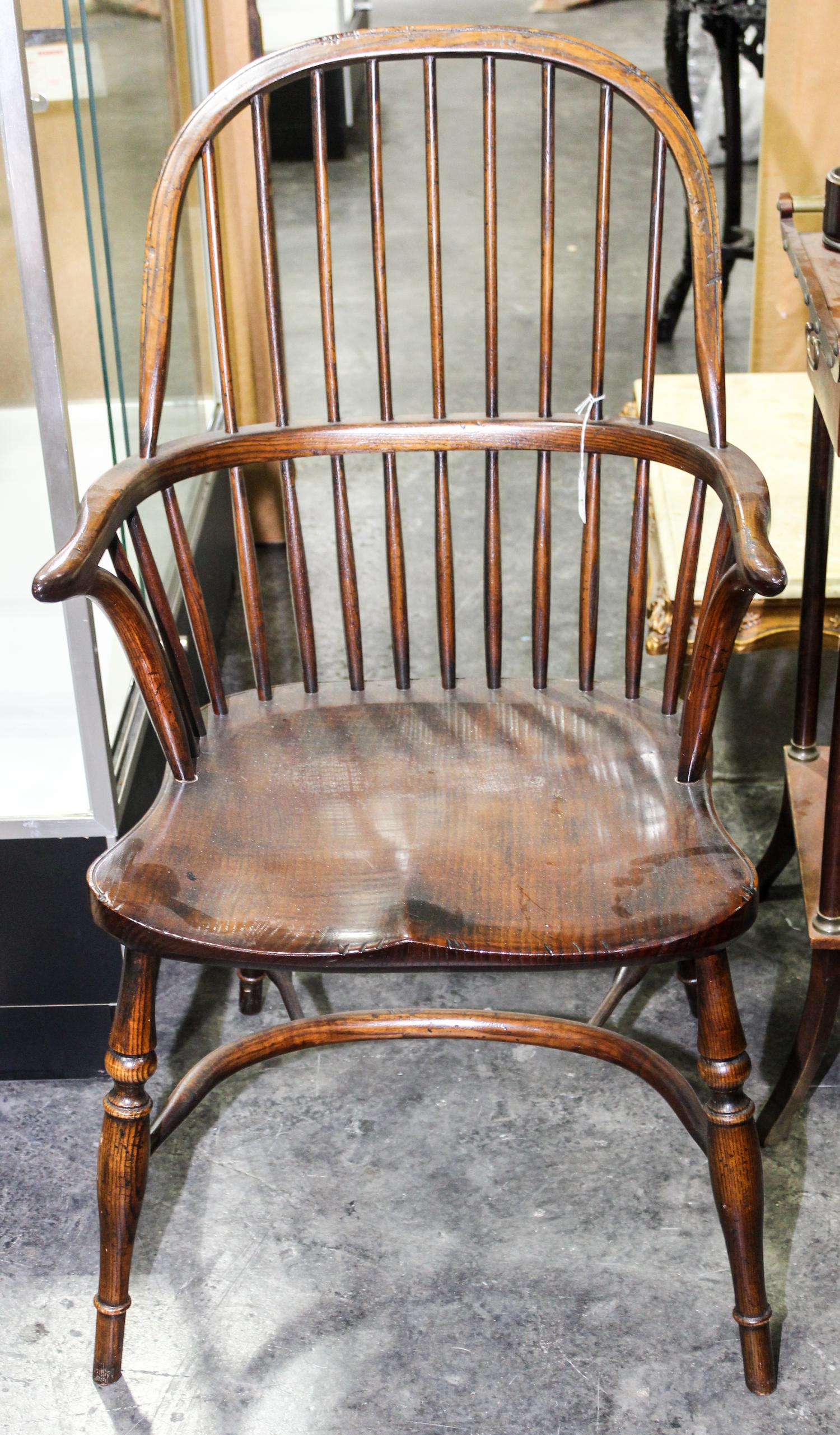 A English Maple Windsor Chair Height 39 1/2 inches. — 19TH/20TH CENTURY