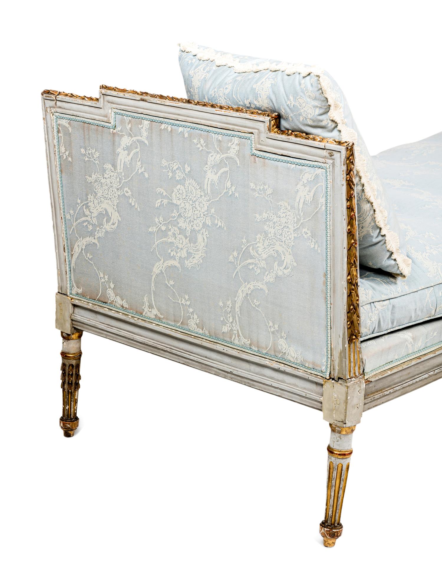 A Louis XVI Grey-Painted and Parcel-Gilt Lit du Jour
