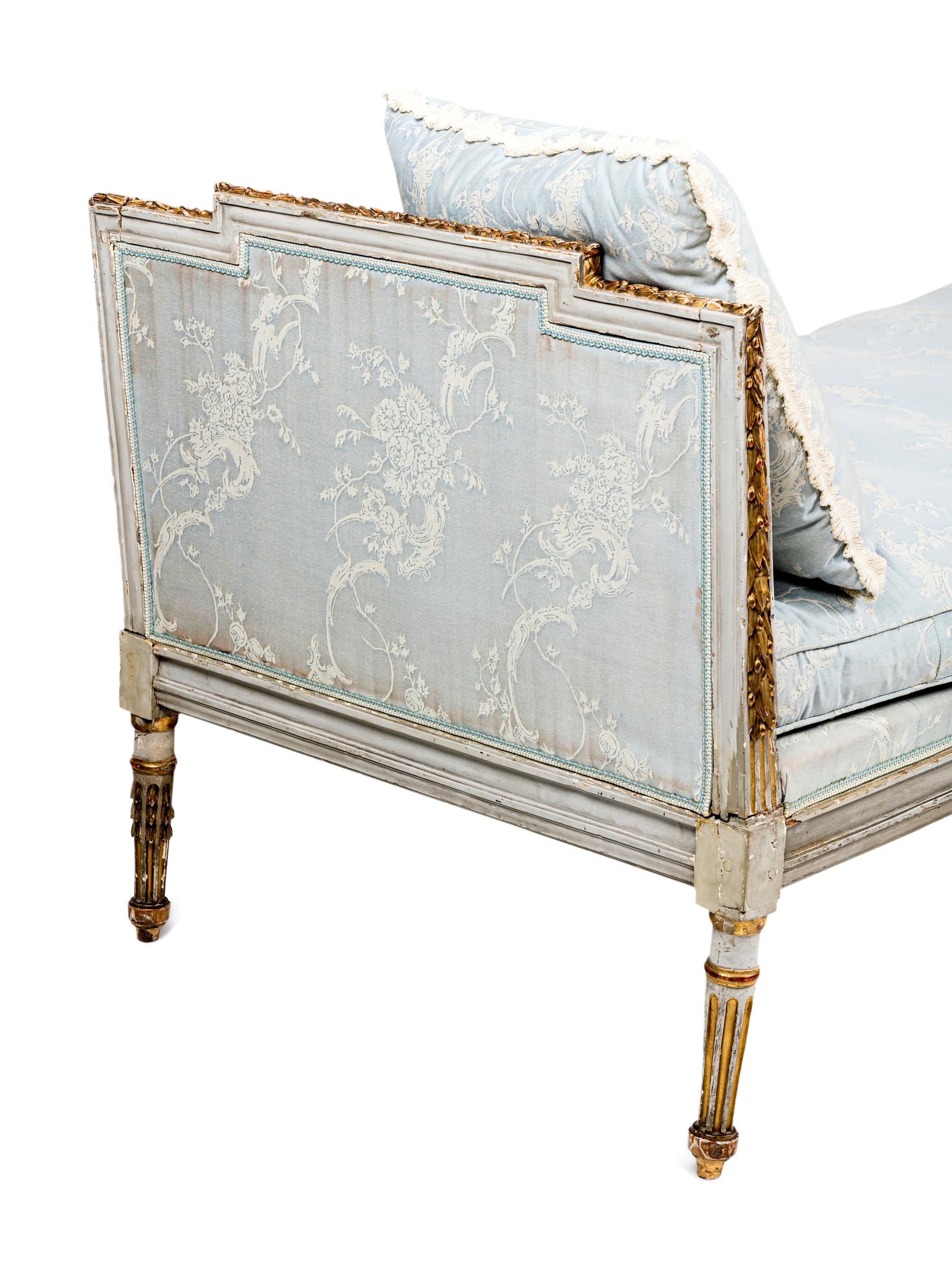 A Louis XVI Grey-Painted and Parcel-Gilt Lit du Jour