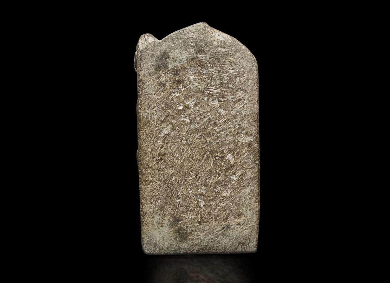 A small carved grey stone stele depicting Hanuman, possibly Nepalese 石雕哈奴曼 或尼泊爾