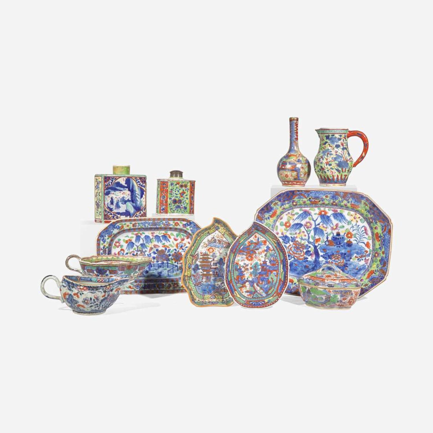 Eleven assorted Chinese export clobbered porcelain table wares 外銷瓷一組十一件 18th to 19th century ???????