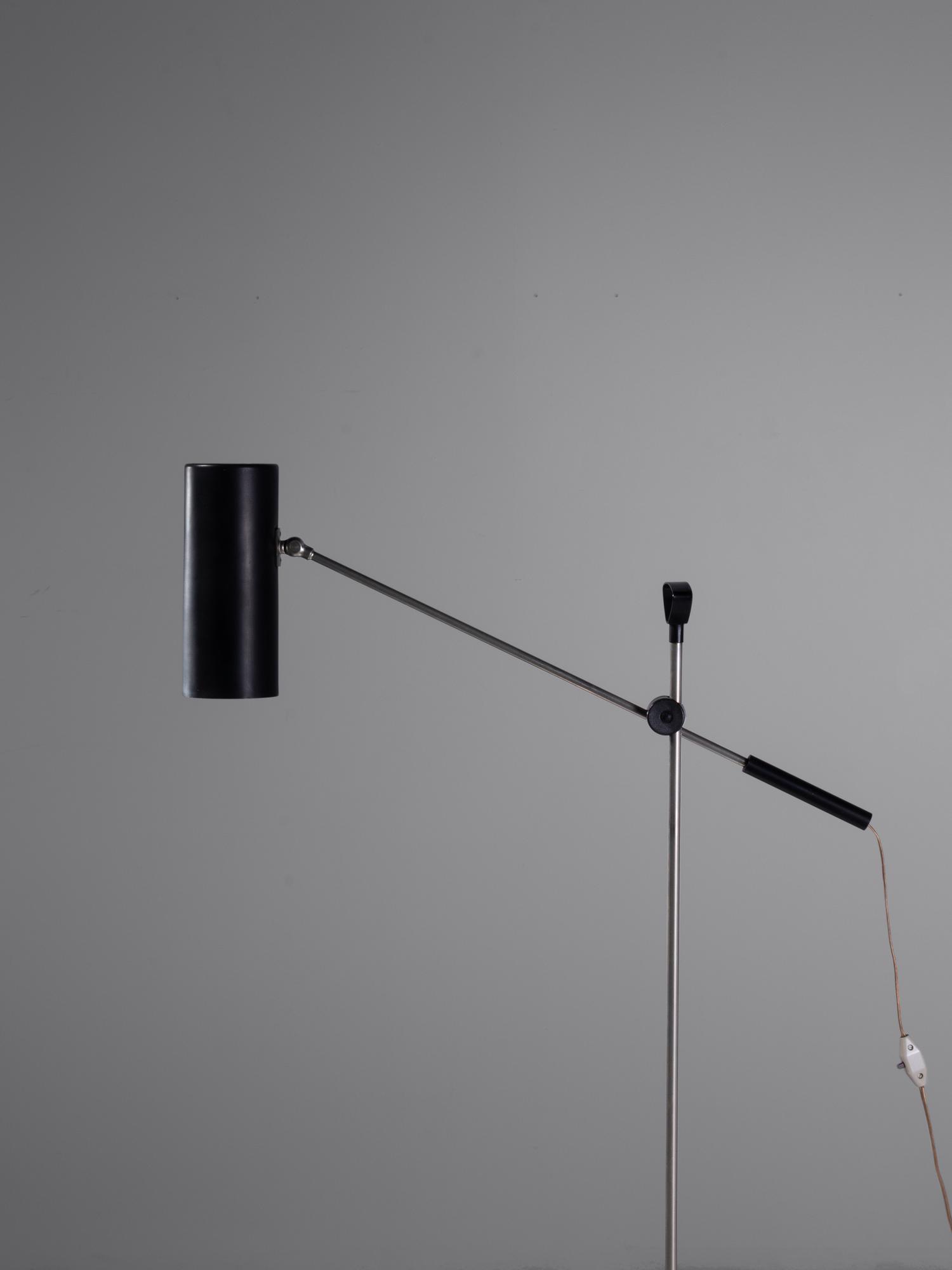 Articulating Floor Lamp Anvia, Holland
