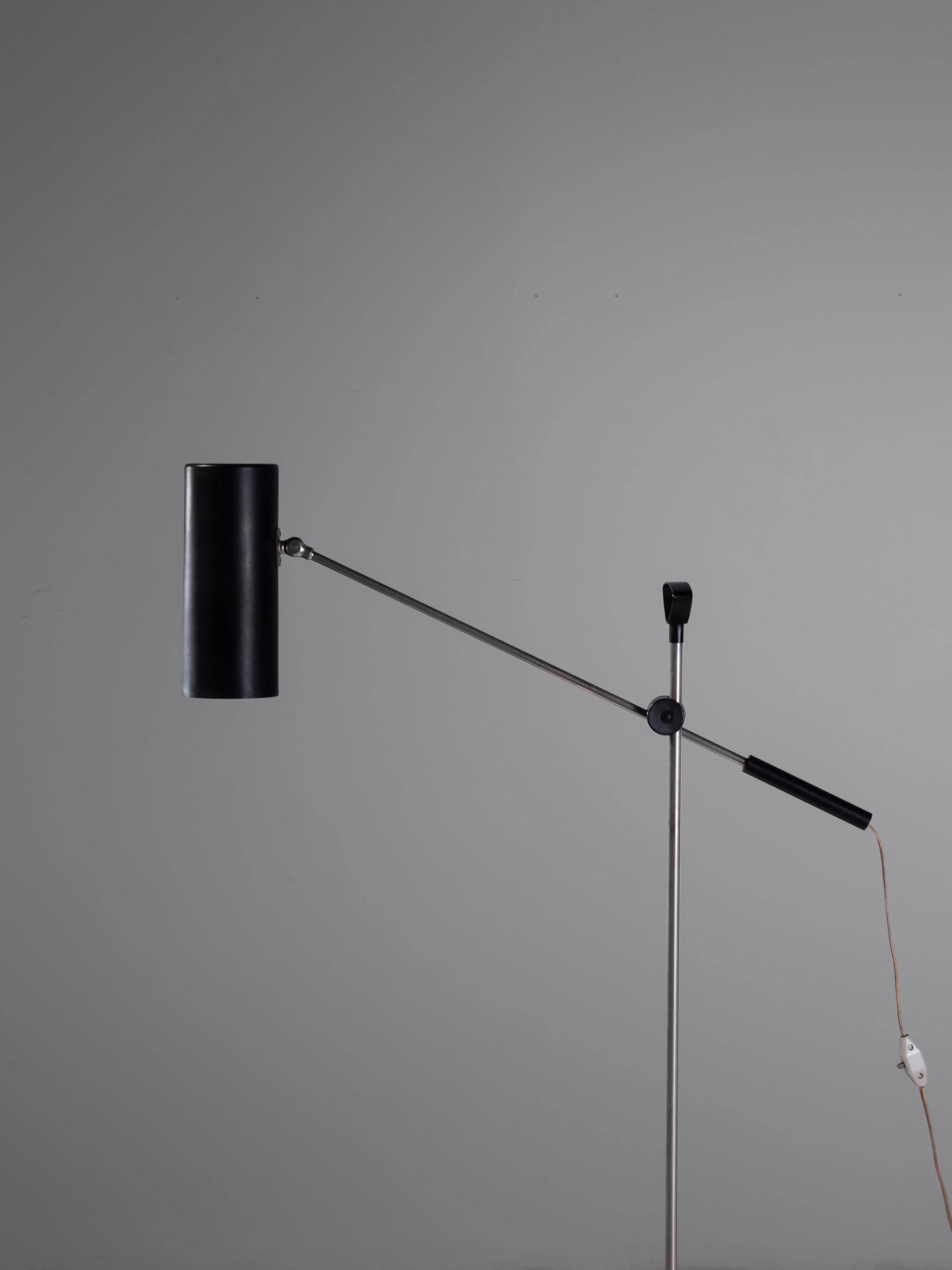 Articulating Floor Lamp Anvia, Holland