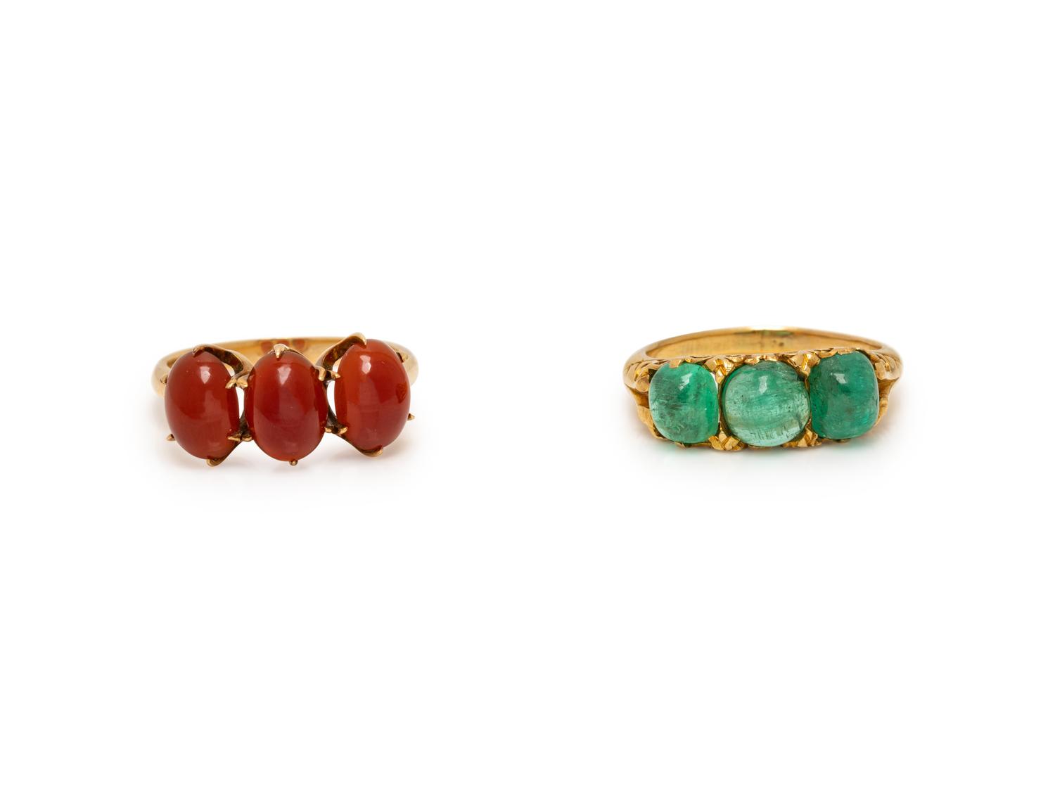 COLLECTION OF YELLOW GOLD, EMERALD, AND CARNELIAN RINGS