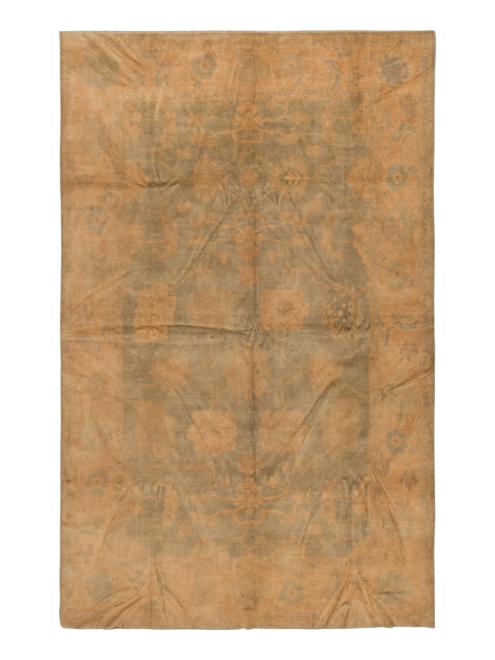 An Oushak Carpet