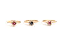 COLLECTION OF YELLOW GOLD, DIAMOND AND GEMSTONE RINGS