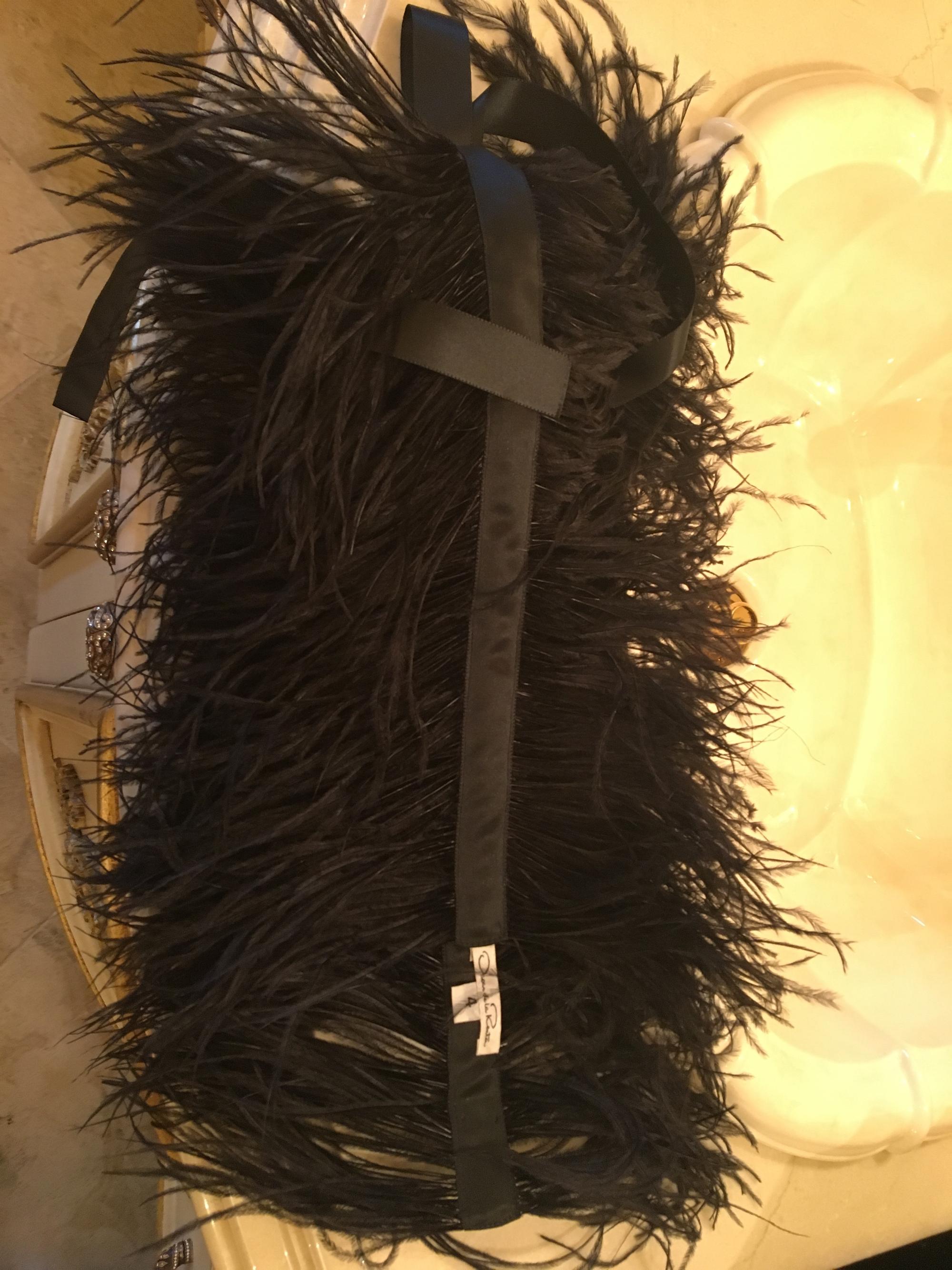 Oscar de la Renta Feather Belt, 2000s Size label: 4