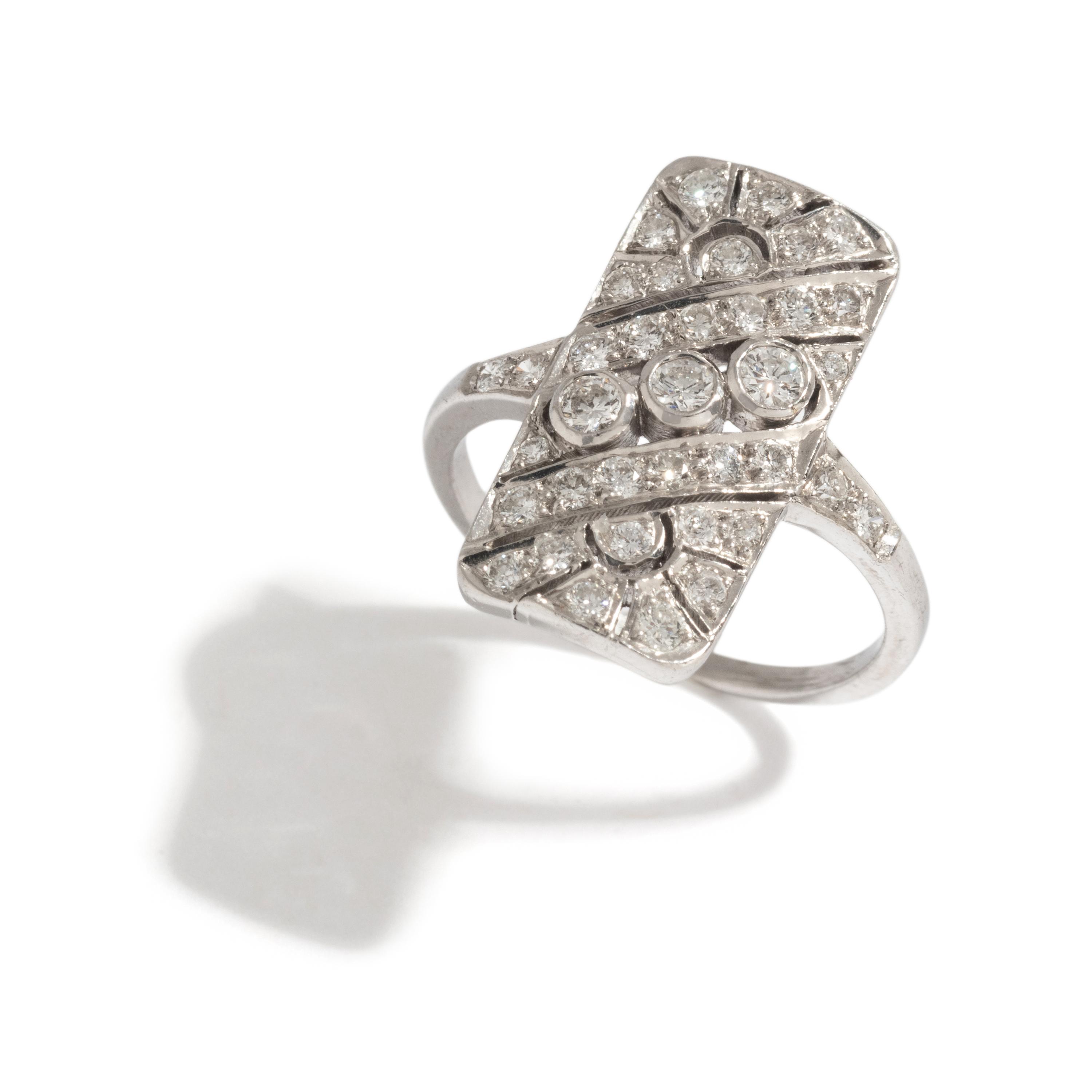 ART DECO, PLATINUM AND DIAMOND RING